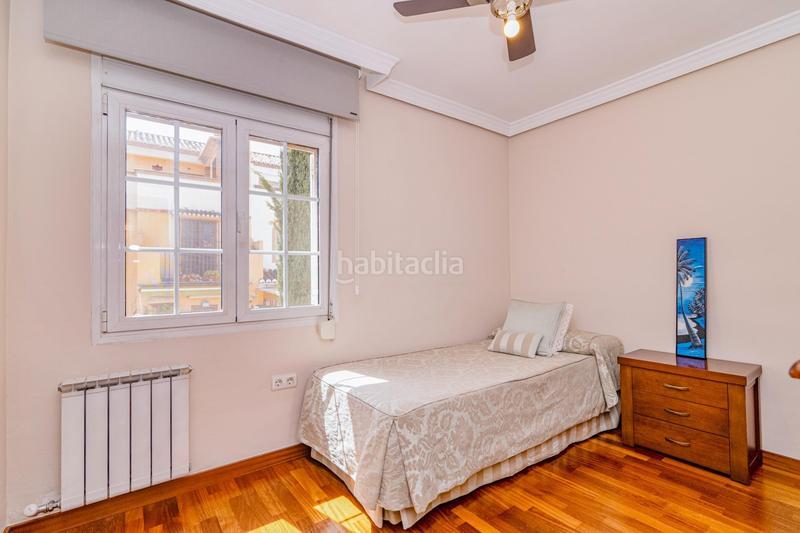 Foto b8edee80-0670-40c4-84c7-b44c25f98bbd. Maison avec chauffage parking piscine dans Castaño - Mirasierra Granada