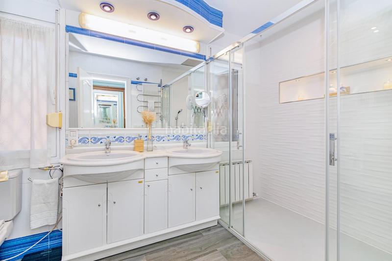 Foto e42d0b44-7e3c-47c1-83cb-43e0810d2438. Maison avec chauffage parking piscine dans Castaño - Mirasierra Granada