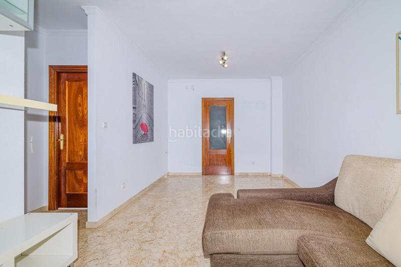 Foto c48d0fc1-d139-42e7-a4bf-0545c7e9ef86. Pis amb aparcament piscina a Cenes de la Vega