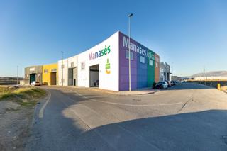 Fabrikhalle in UE-11