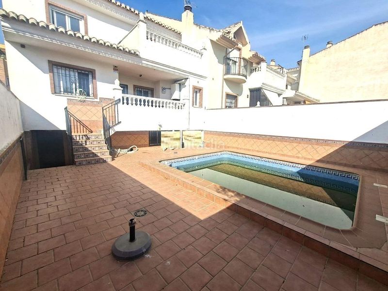 Foto 401e642b-5dce-4328-8a63-0a963e2ffcdd. Casa aparellada amb aparcament a Híjar Gabias (Las)