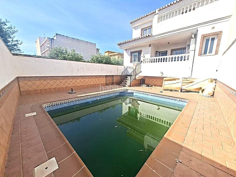 Foto fe178804-2cff-486a-8cbe-f1ef5586e20d. Casa aparellada amb aparcament a Híjar Gabias (Las)