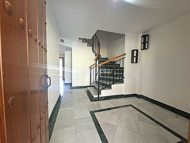 Foto fe71c61b-769d-49cc-9d37-49976e7f7b2d. Casa aparellada amb aparcament a Híjar Gabias (Las)