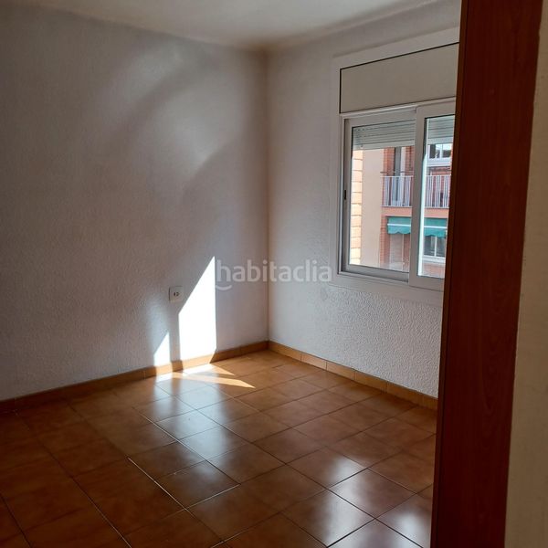 Foto b0f6b69f-6d37-401d-898b-ee7700513e27. Pis a San Pere Terrassa