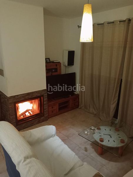 Foto 4f384cd8-eef1-4fe9-aaa7-c856394bc766. Casa aparellada amb aparcament a Collbató