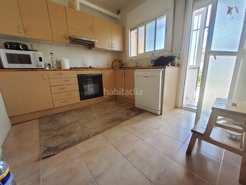 Foto 94495799-faf3-458c-8bd9-a27f6ccd739c. Casa aparellada amb aparcament a Collbató