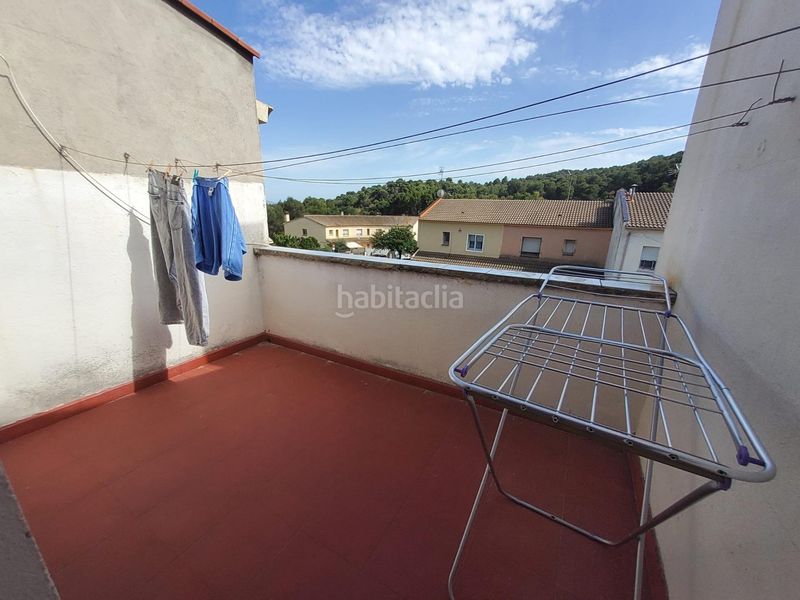 Foto aacd6619-acf0-4d61-84c5-d4ed01f785ec. Casa aparellada amb aparcament a Collbató