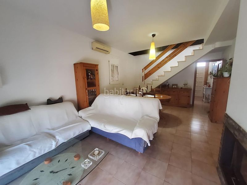 Foto ab869f5d-9e23-487f-bbd8-ec362aef3d0b. Casa aparellada amb aparcament a Collbató