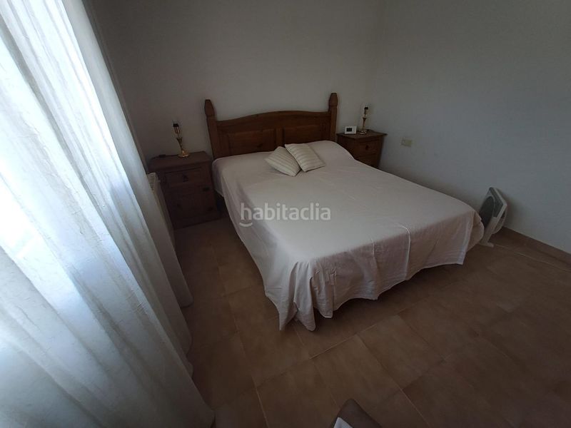 Foto bd25a508-d016-43a6-816a-91c471cb3b13. Casa aparellada amb aparcament a Collbató