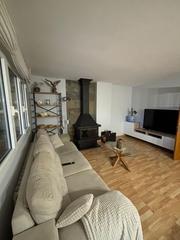 Chalet en Viladecavalls. Chalet independiente con chimenea, cocina equipada y vistas en u