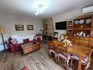 Appartement  Carrer carrer de la font del capellà, 7. Piso de 98 m2 en viladecavalls  4 habitaciones, terraza con barb