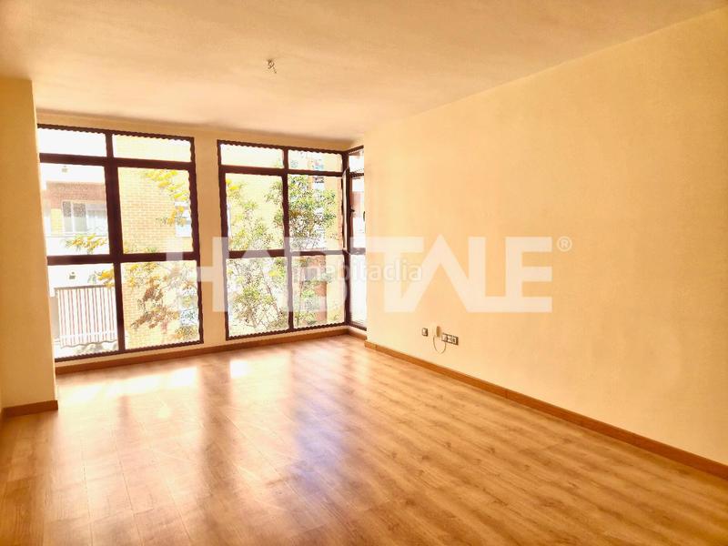 Foto 7336018b-336d-4d10-be18-7d48024c8da0. Rent flat in Aiora Valencia
