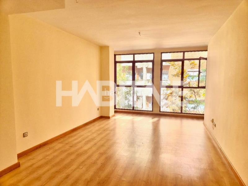 Foto b6aa5be1-44a5-4db3-9f49-74fd28e5bf26. Rent flat in Aiora Valencia