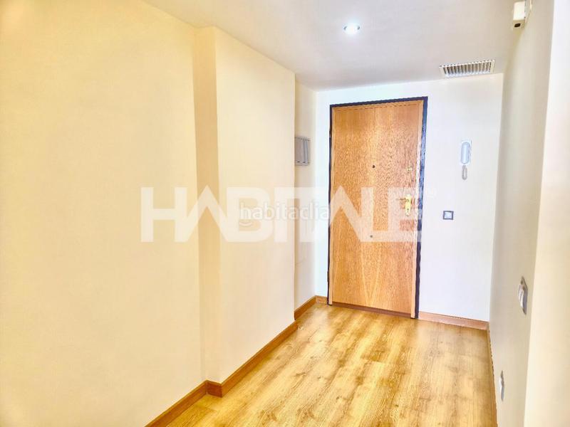 Foto ba2c7ce9-536f-49ae-b3e0-9a208a0f0422. Rent flat in Aiora Valencia