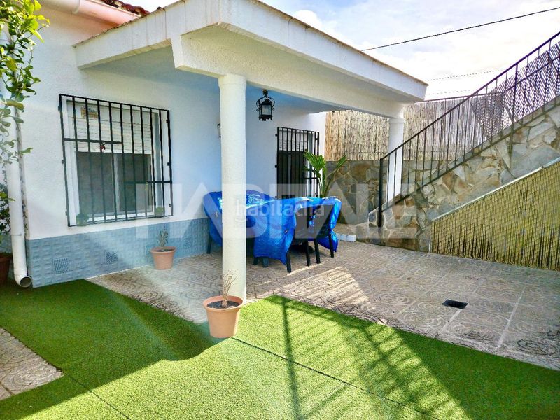 Foto c7008882-6a95-48f3-8e67-56ed8b0d4b37. Casa amb piscina a Alborache