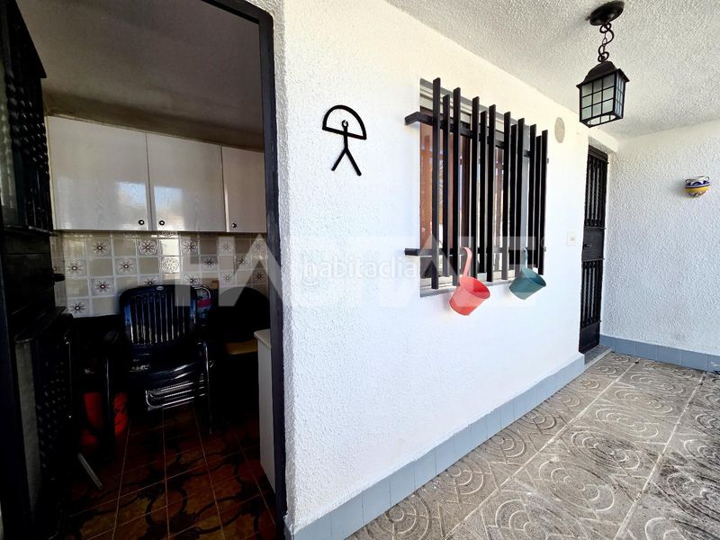Foto d17cb007-c459-4360-89b3-51af6a9d4ad3. Casa amb piscina a Alborache