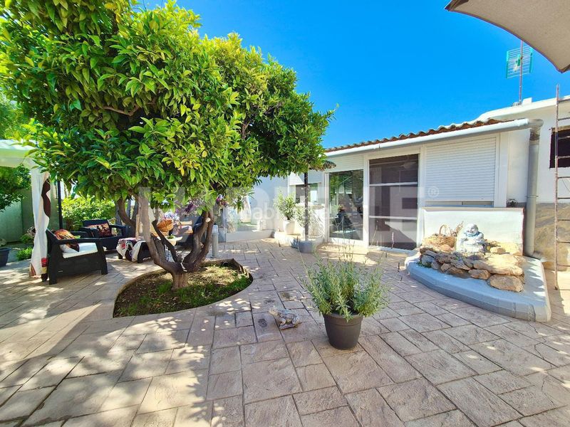 Foto 1186a3f3-9b81-4842-b9c8-e110ce5694ab. Casa amb piscina a Alborache