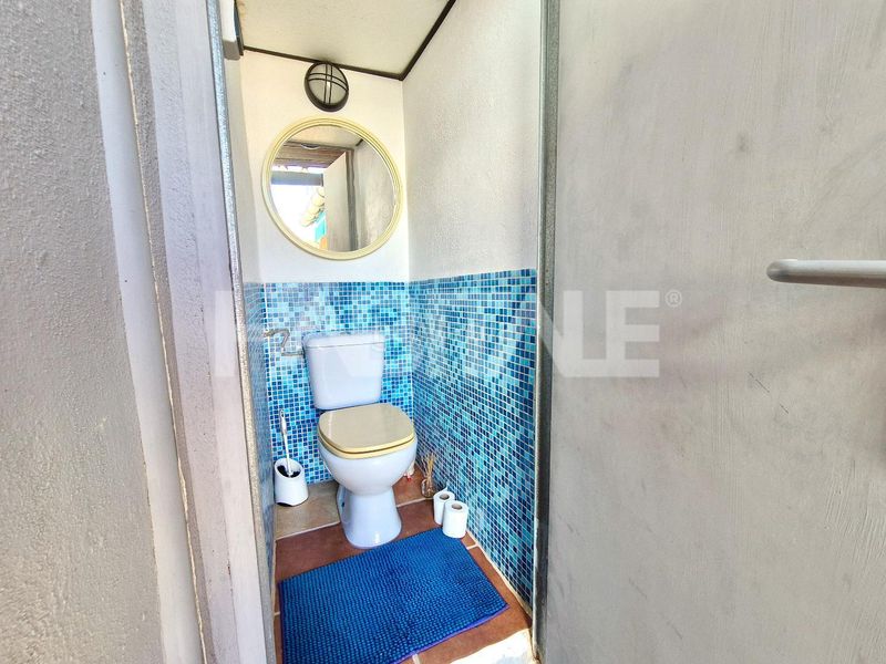 Foto ae730f60-1a53-431e-b28a-0bd39c052099. Casa amb piscina a Alborache