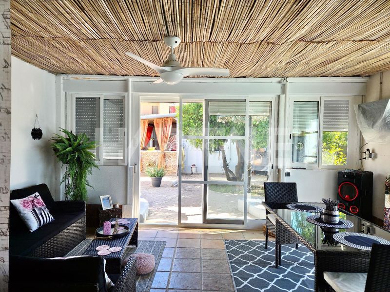 Foto ed32a559-55d1-4a45-8e73-0ff9d0ec0b17. Casa amb piscina a Alborache