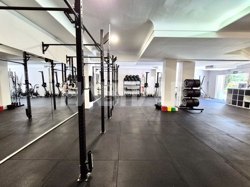 Foto a36e3adb-380b-40a5-ba7a-842b9380e0f4. Local comercial a Aiora Valencia