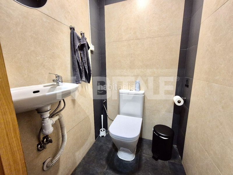 Foto dee37350-10d2-4a89-8177-1a27d96e5bb9. Local comercial a Aiora Valencia