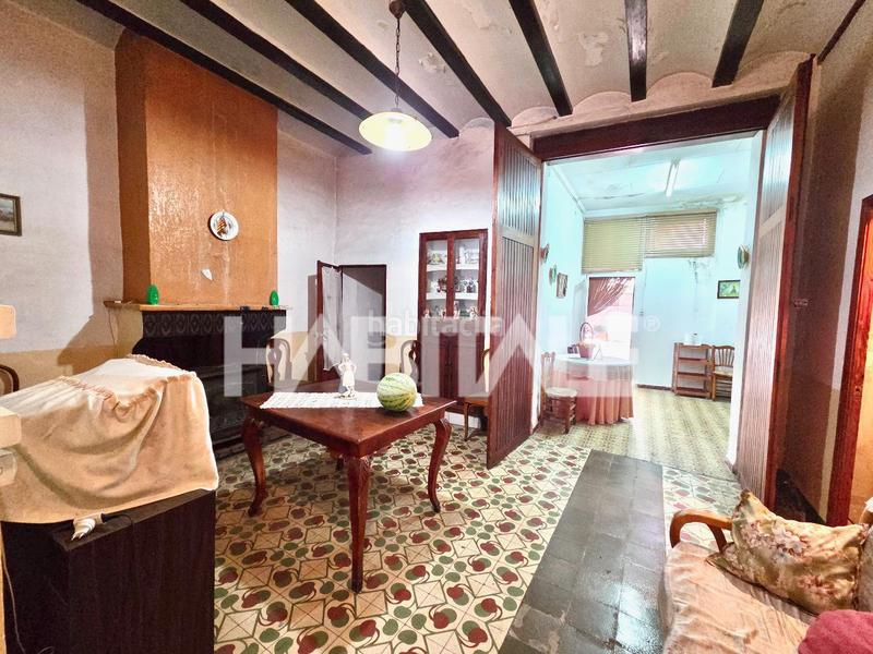 Foto 2f523755-cf54-4f86-98bf-f88bf72bf1d3. Casa aparellada a Alberic