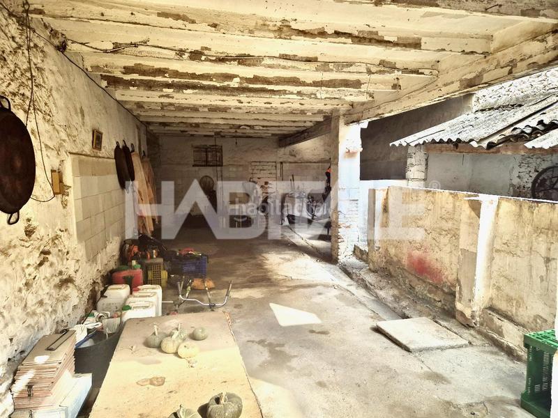 Foto 50ee3c0a-14dd-4dd3-a2c4-ad1c1cffa143. Casa aparellada a Alberic