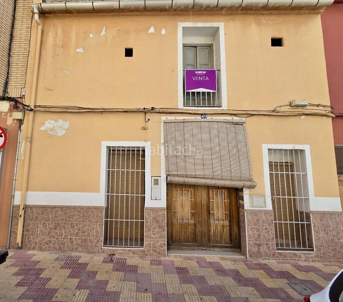 Foto f37f900e-159d-4553-9c22-a835ff06bf87. Casa aparellada a Alberic