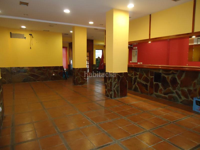 Foto 85634ab4-193d-40f9-9bfe-6e50f0cf0c8e. Local comercial local y plaza de garaje en Porriño (O)