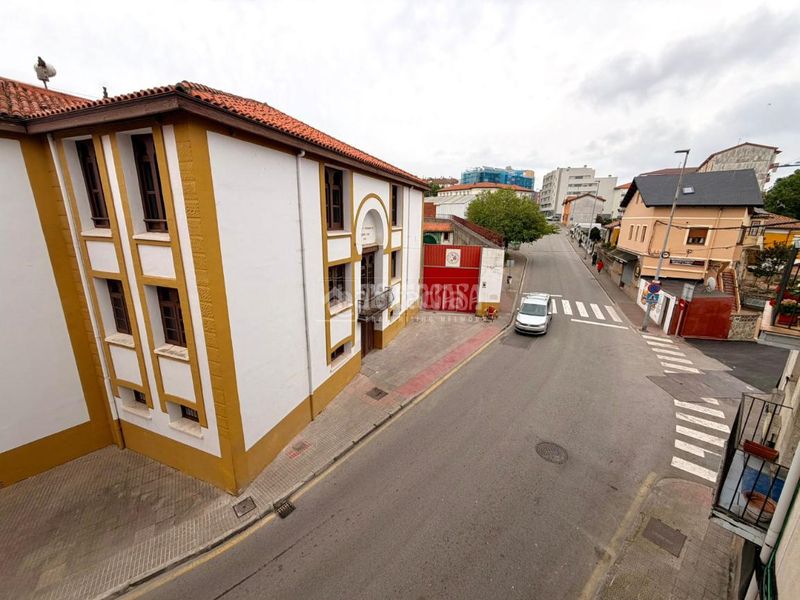 Foto 6225f2c8-5122-493e-a4b3-aa5787a55bbd. Pis a Cuatro Caminos Santander