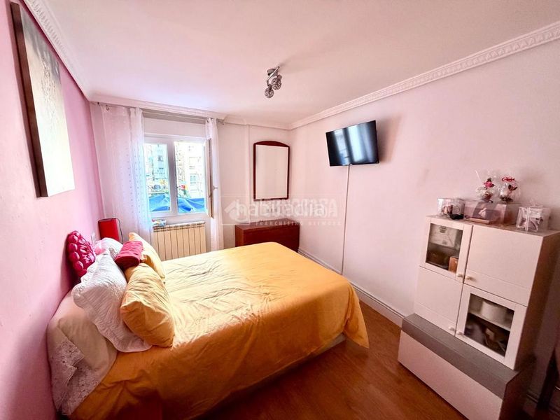 Foto 18e8e7f0-cf7f-49d9-b34d-be0982121cb9. Pis a Numancia - San Fernando Santander