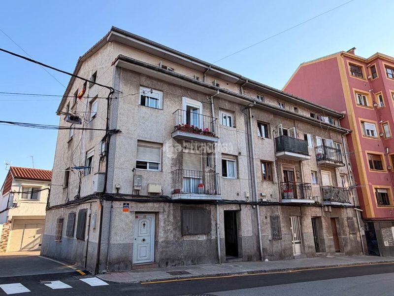 Foto a7d5b984-1635-45ed-a904-4597505abd57. Pis a Cuatro Caminos Santander
