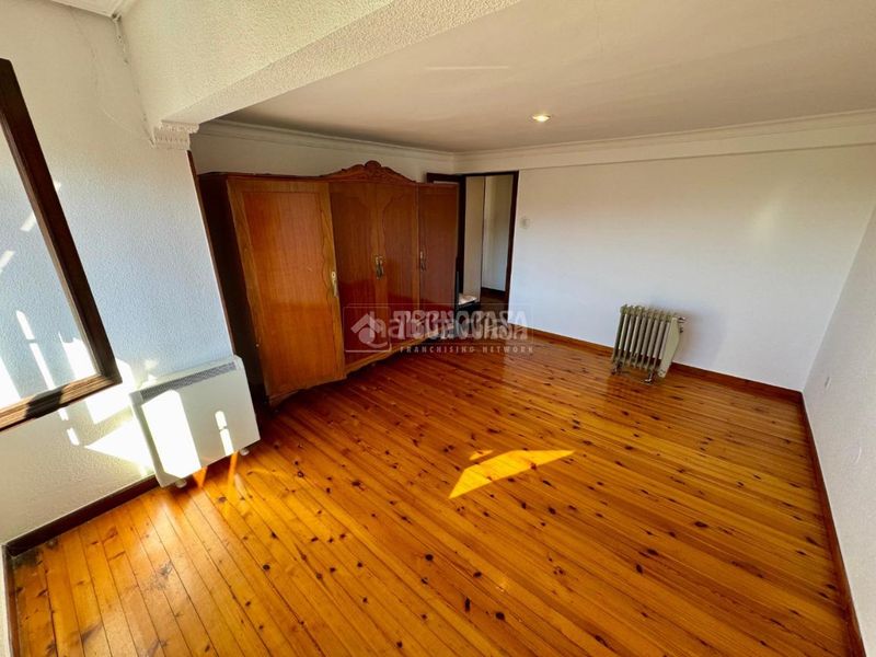 Foto 00683b9c-cddf-4da5-8b28-69d69e52799d. Casa pareada casa en venta en el astillero en Astillero (El)