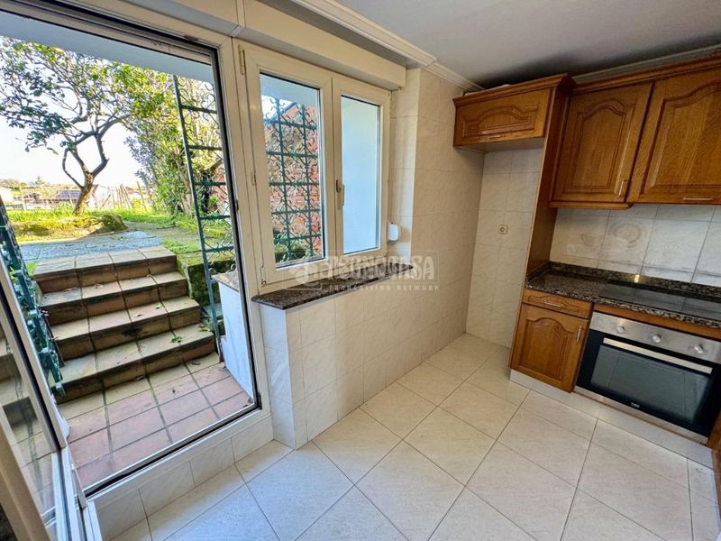 Foto 50e9094e-8be4-49c7-91f6-98aad55b6d90. Casa pareada casa en venta en el astillero en Astillero (El)