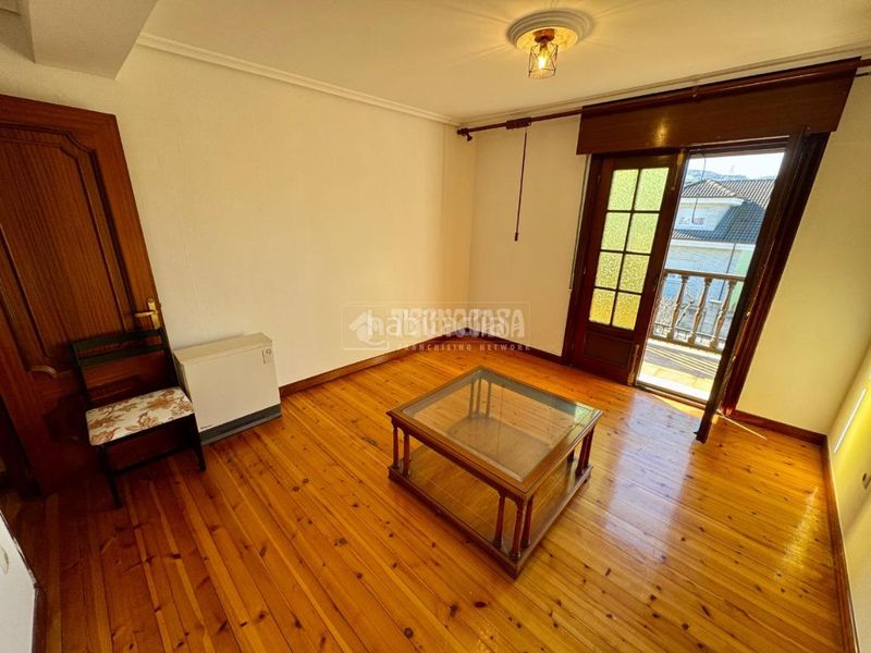 Foto 586b6762-aba4-4ee1-994e-14dbeef5d14f. Casa pareada casa en venta en el astillero en Astillero (El)