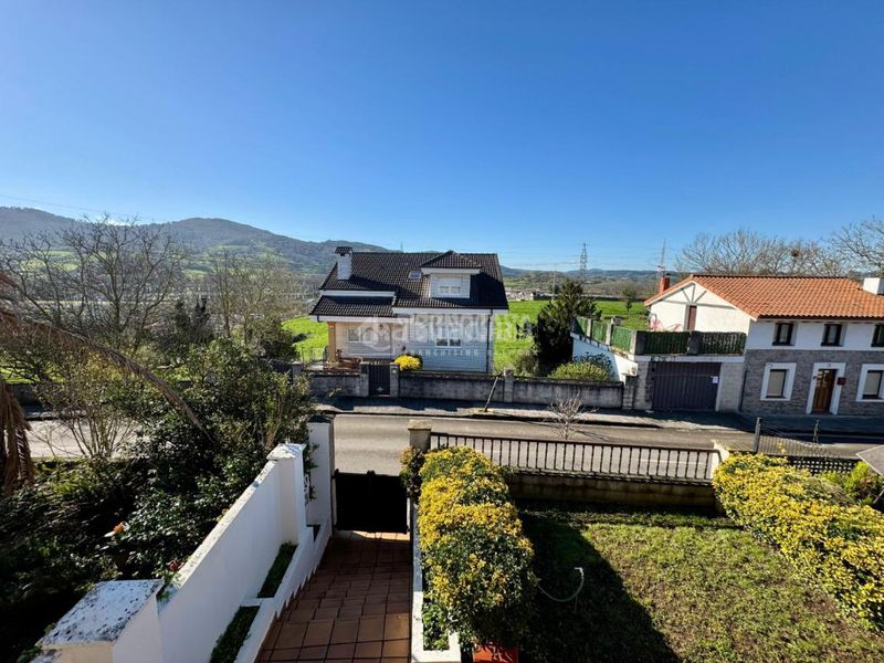 Foto bffa88b4-1512-45f9-b015-24f62da6e1c6. Casa pareada casa en venta en el astillero en Astillero (El)