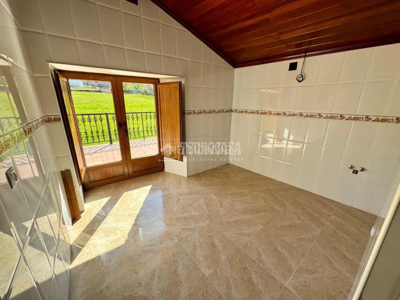 Foto 3597d830-4ca7-4f0a-a6b3-68c4570ef020. Terreny residencial a Entrambasaguas