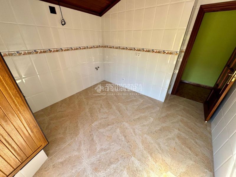 Foto 5a816cdc-c92d-4d08-b4f0-f3cf2c187e1f. Terreny residencial a Entrambasaguas