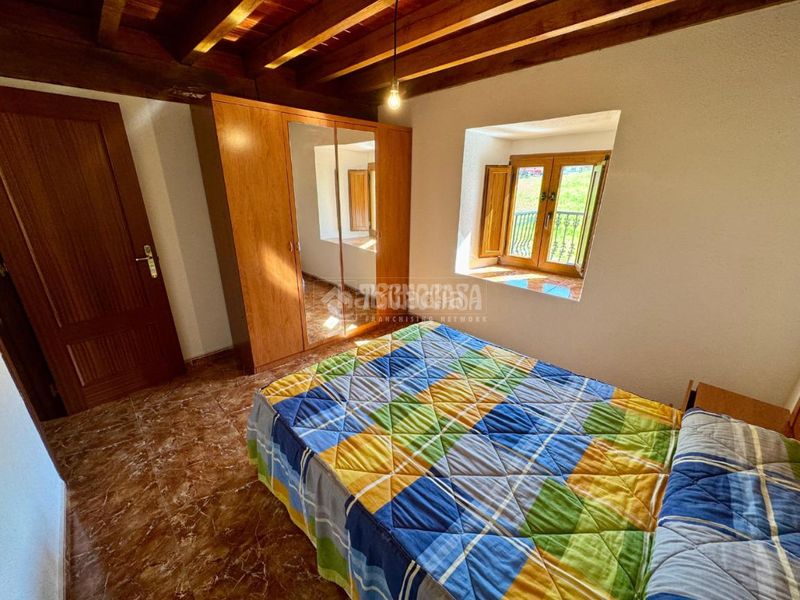 Foto 8336df84-387e-47f9-9093-19281498336f. Terreny residencial a Entrambasaguas