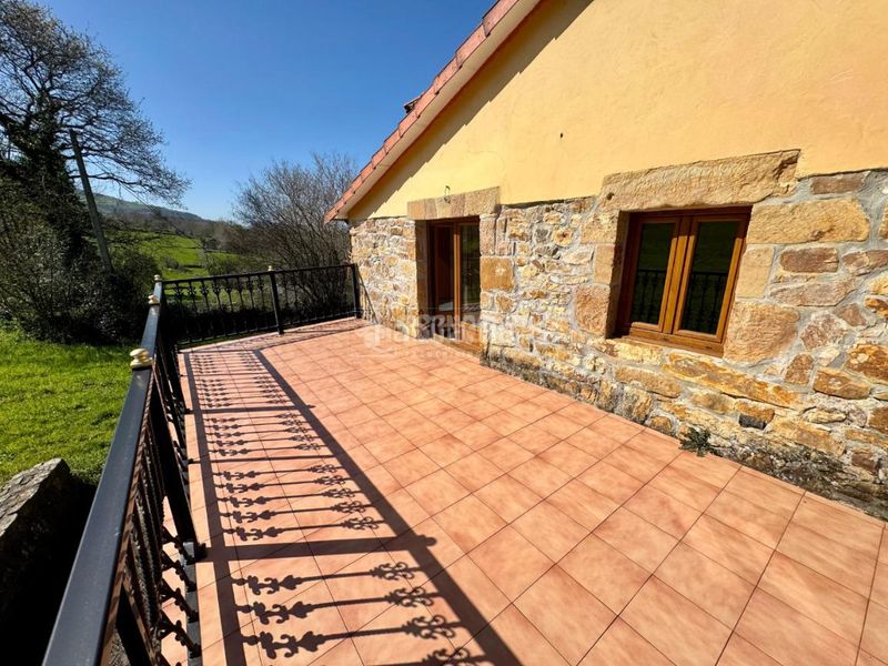 Foto 913d7784-bb44-41f3-81bf-f0eab944233b. Terreny residencial a Entrambasaguas