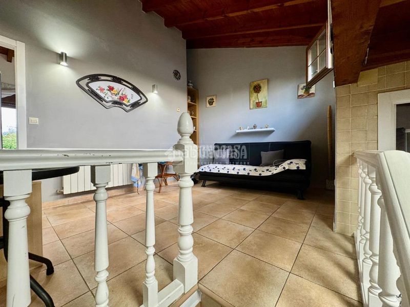 Foto d483ef66-fc0e-4fdd-b7c7-abafa59b3ed3. Casa aparellada amb calefacció aparcament a Heras - Santiago - San Salvador Medio Cudeyo