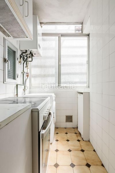 Foto 76eeb3d6-7323-4979-b4b7-e90726458f9d. Pis a Santa Eugenia Madrid