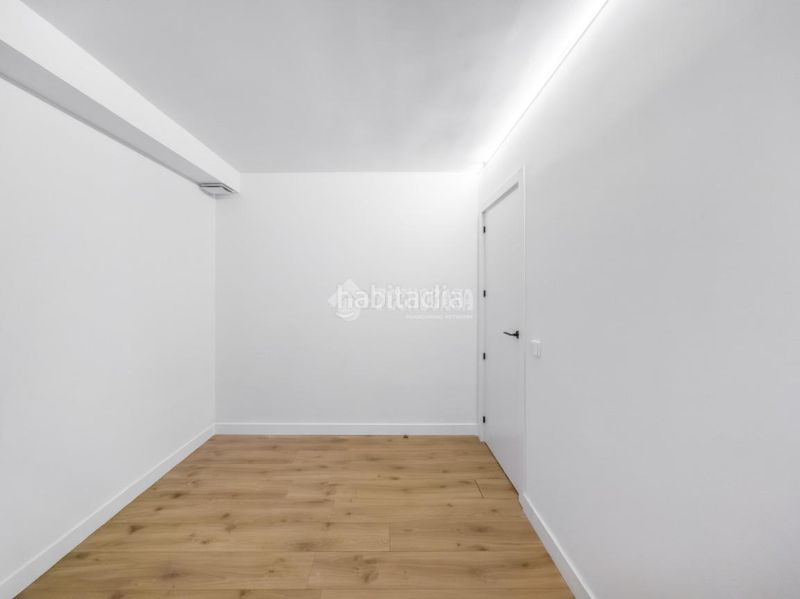 Foto 0d3db954-2f6d-4948-8478-2604ace01967. Flat in Ventas Madrid