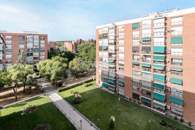 Foto 5a1a1294-f2af-4bf6-a5b4-584ae196626a. Piso  en venta en Santa Eugenia Madrid
