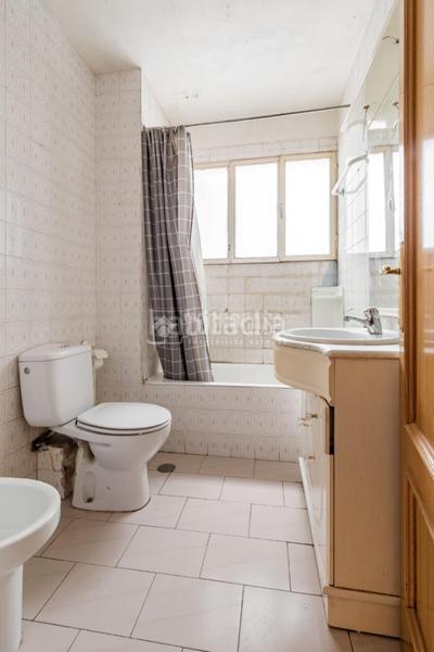 Foto c88dbc68-1341-43dd-bba6-a616dd17db2a. Piso  en venta en Santa Eugenia Madrid