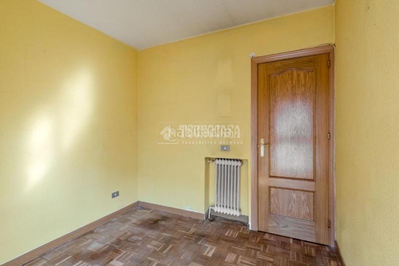 Foto e4bbdfe0-a0fd-4d59-8925-afff0df374e9. Piso  en venta en Santa Eugenia Madrid