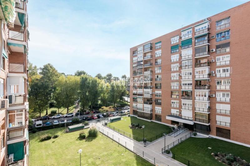 Foto 2ff7236d-3bee-436e-816d-c70c008fd0e0. Piso  en venta en Santa Eugenia Madrid