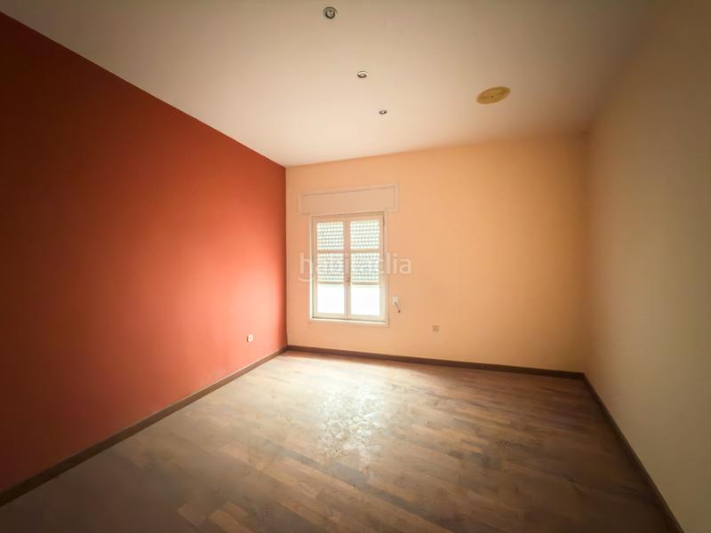 Foto e79ccf4a-9489-48f7-b75f-a04b2941a1fb. Appartement avec chauffage dans Baza