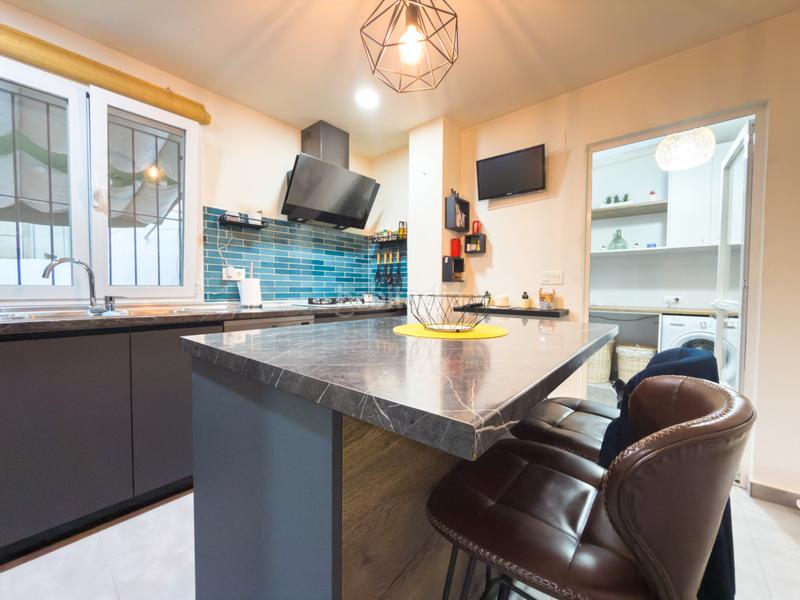 Foto 97a2b8a4-df1b-43e3-bfed-24bd2478b411. Appartement avec chauffage parking dans Baza