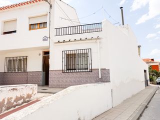 Haus  Calle málaga 23. Chalet pareado en venta en calle málaga, baza